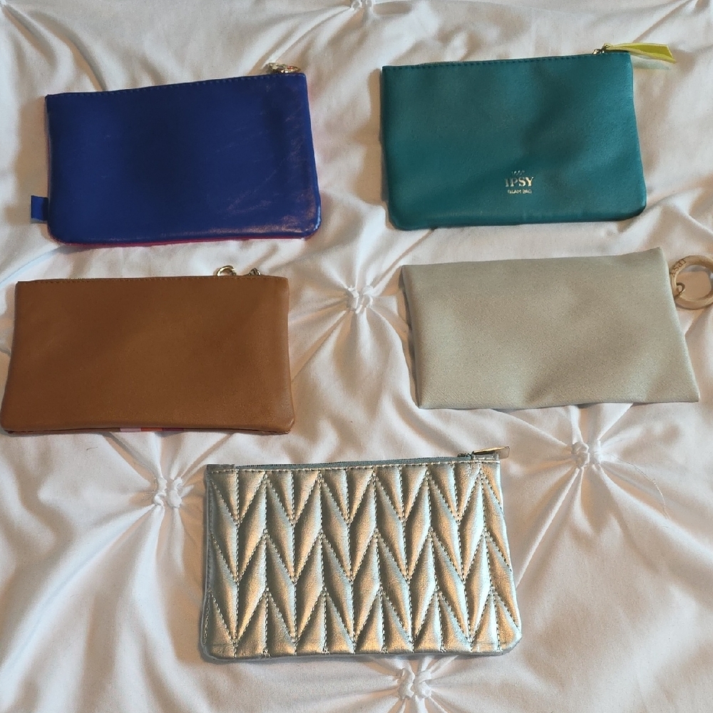 Ipsy SET Of 5 Cosmetic Bags - Picture 2 of 3